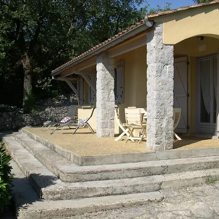 Terre D'avens Holiday home Chauzon